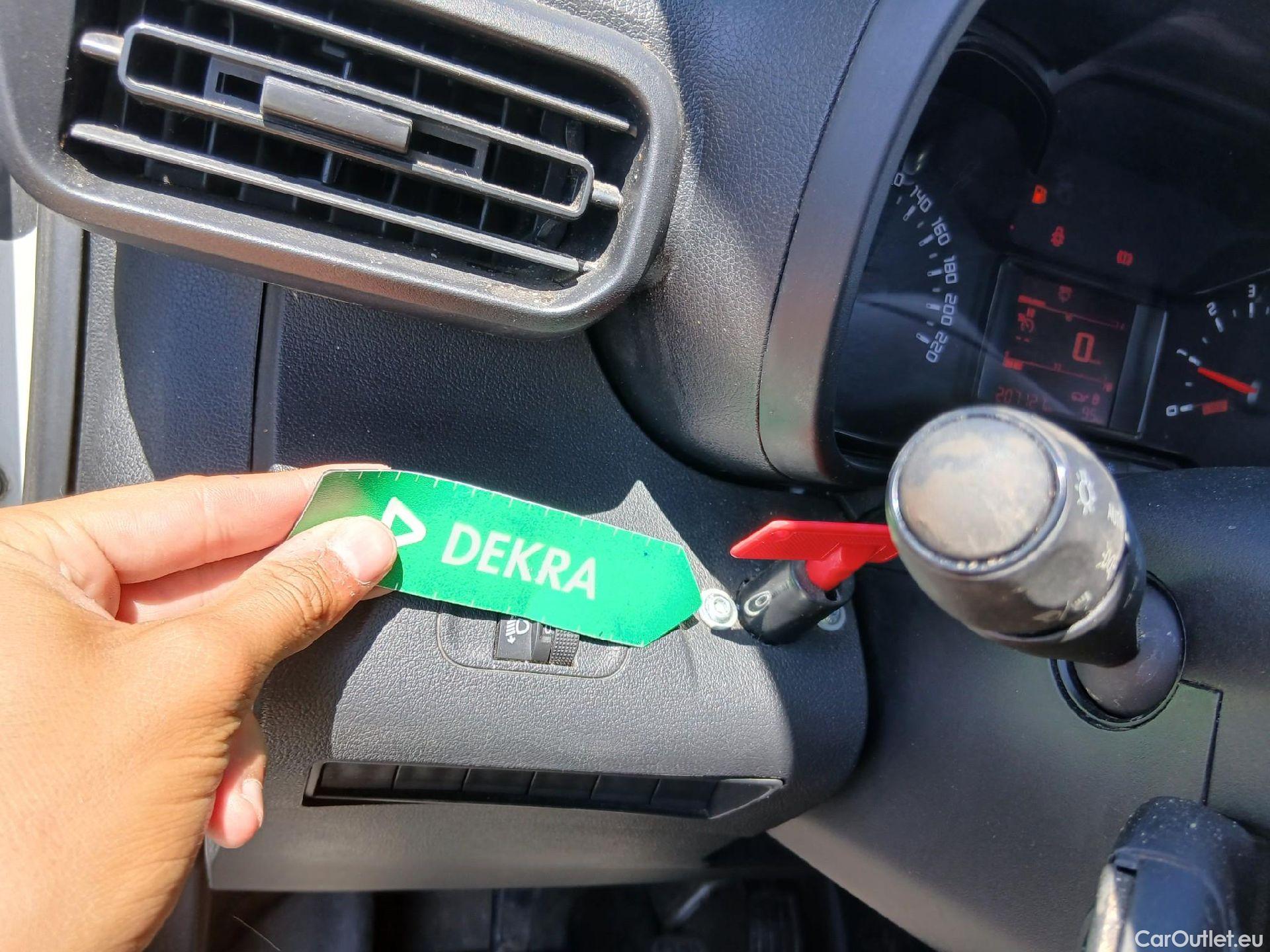  Citroen  Berlingo CITROEN  / 2018 / 3P / furgón derivado de turismo Talla M BlueHDi 100 CONTROL #26