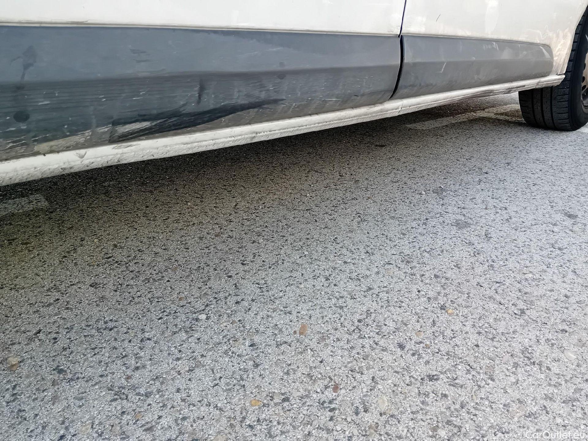  Citroen  Jumpy CITROEN  / 2016 / 4P / furgón Furgón Talla M BlueHDi 100 S&S 6v #39