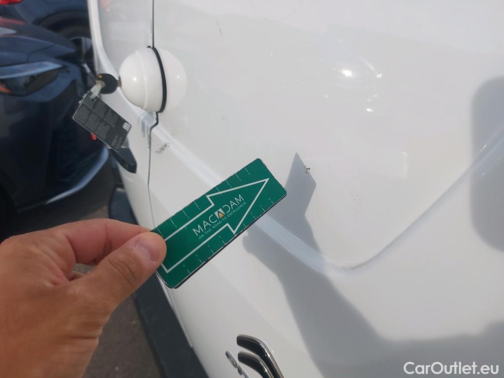  Citroen  Berlingo CITROEN  / 2018 / 3P / furgón derivado de turismo Talla M BlueHDi 100 CONTROL (AC2) #18