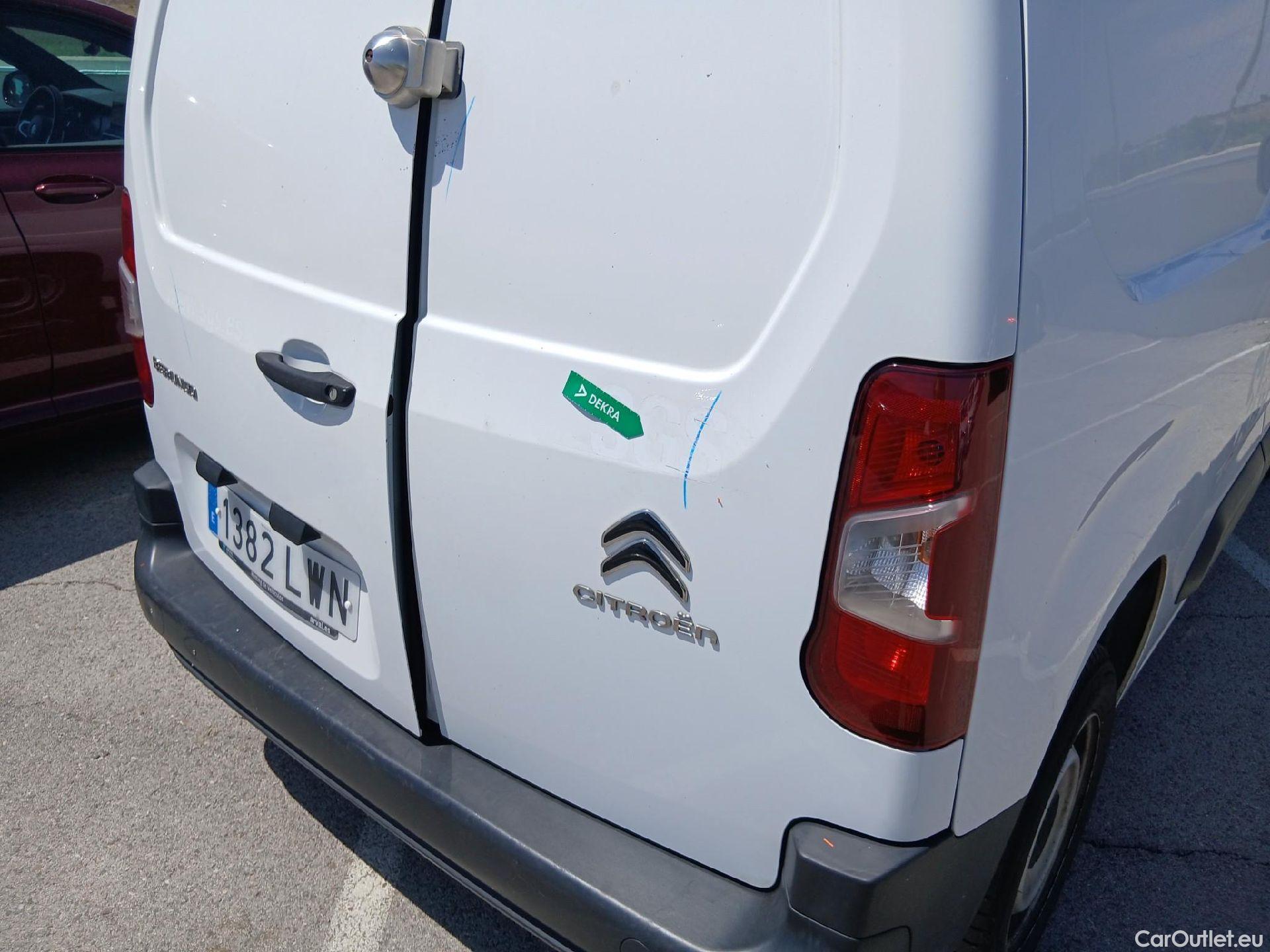  Citroen  Berlingo CITROEN  / 2018 / 3P / furgón derivado de turismo Talla M BlueHDi 100 CONTROL #16