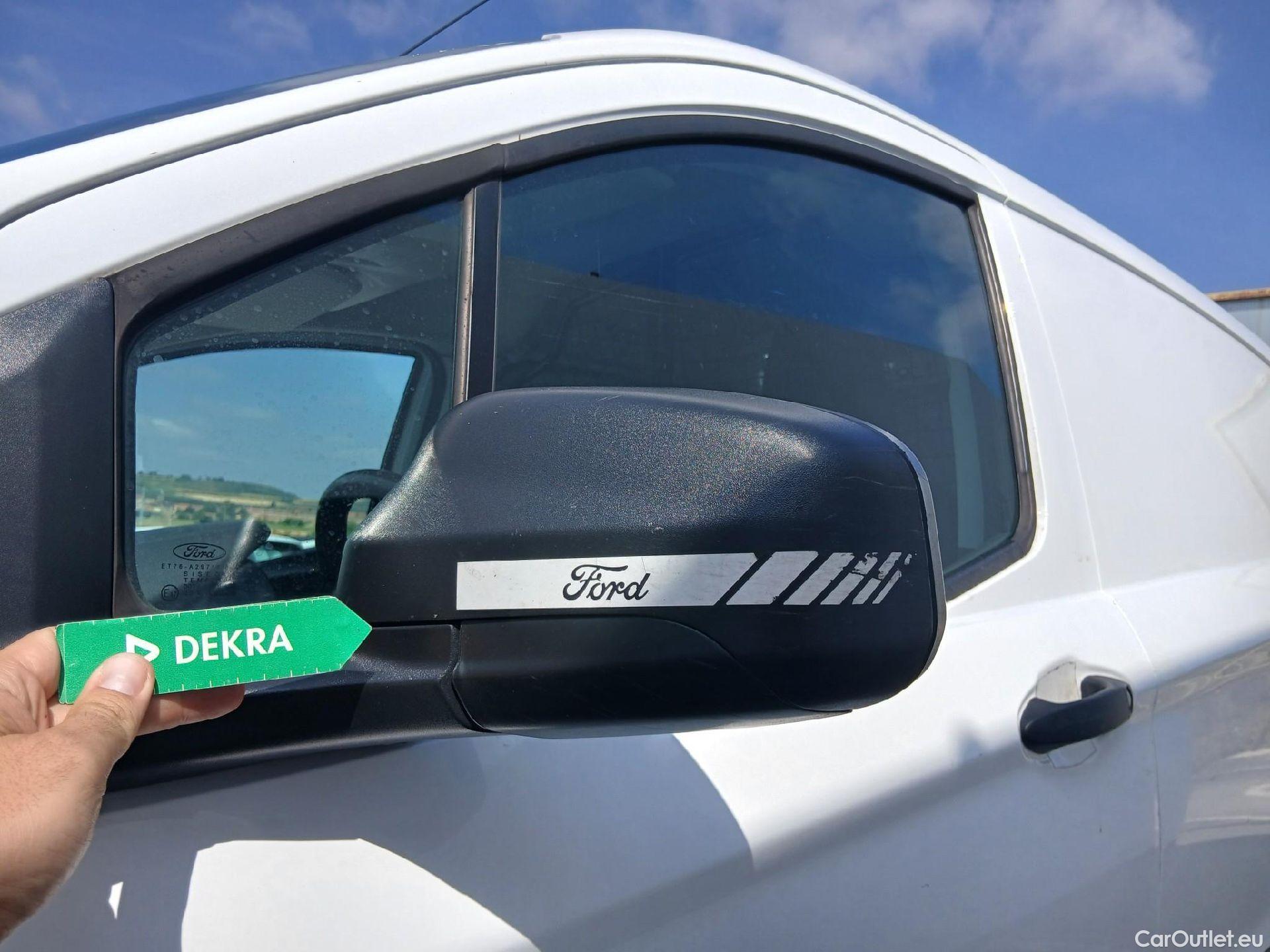  Ford  Transit FORD  Courier/2014/4P/furgón der.turis Van 1.5 TDCi 75kW Trend #10