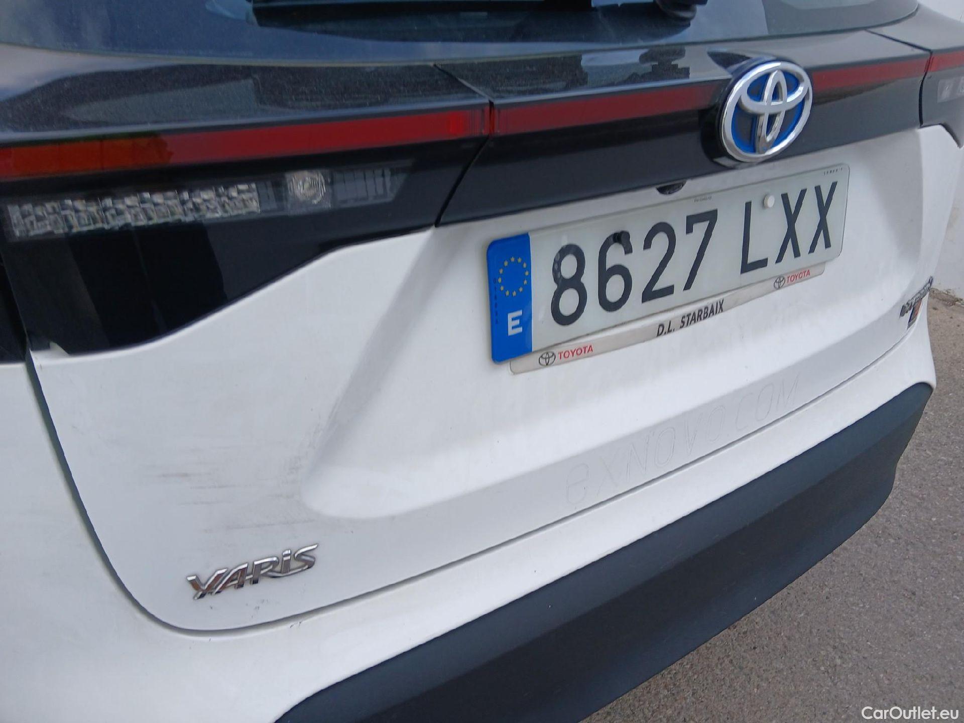  Toyota  Yaris Cross TOYOTA  / 2021 / 5P / todoterreno 1.5 120H Active Tech #16