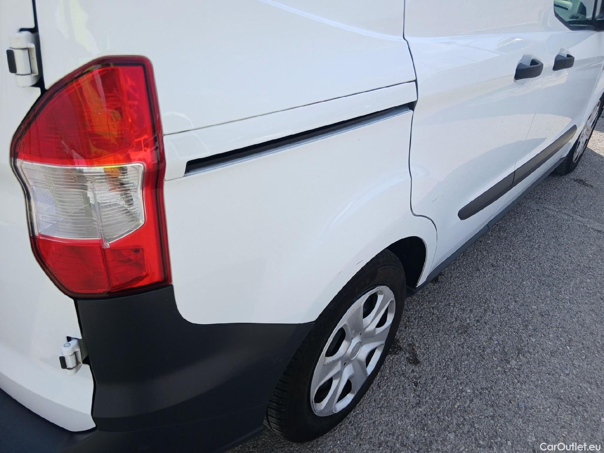  Ford  Transit FORD  Courier/2014/4P/furgón der.turis Van 1.5 TDCi 75kW Trend #23