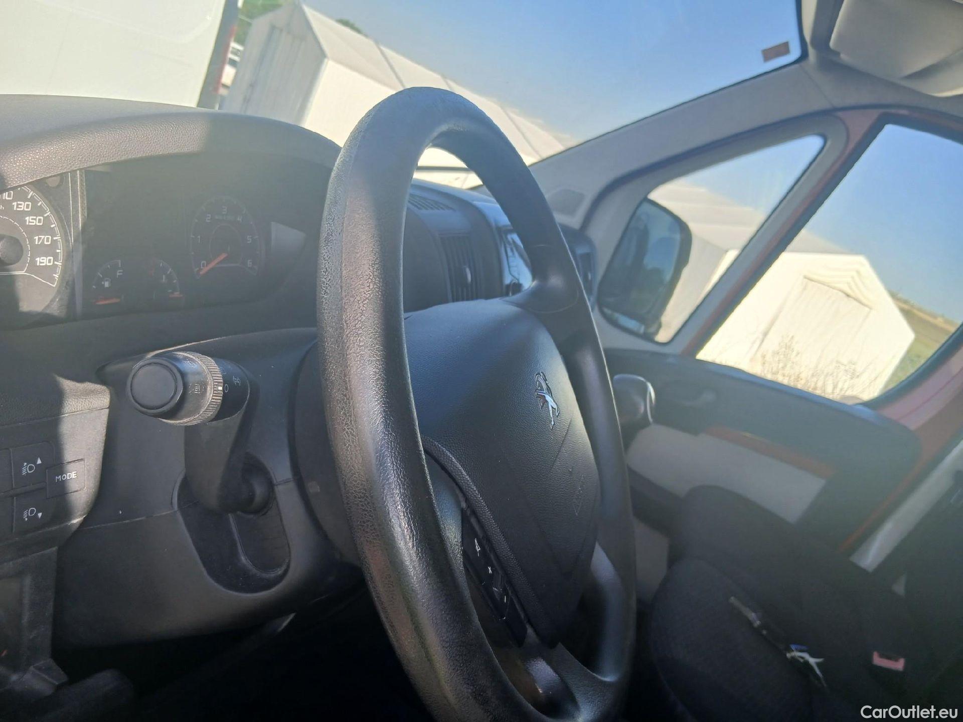  Peugeot  Boxer PEUGEOT  / 2014 / 4P / furgón 333 L2H2 BlueHDi 81KW (110CV) #8