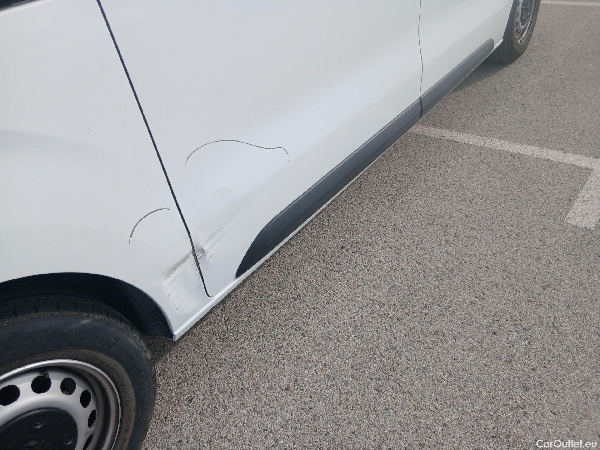  Peugeot  Expert PEUGEOT  / 2016 / 4P / furgón Furgón Premium 1.5 BlueHDi 100 Standard (AC) #19