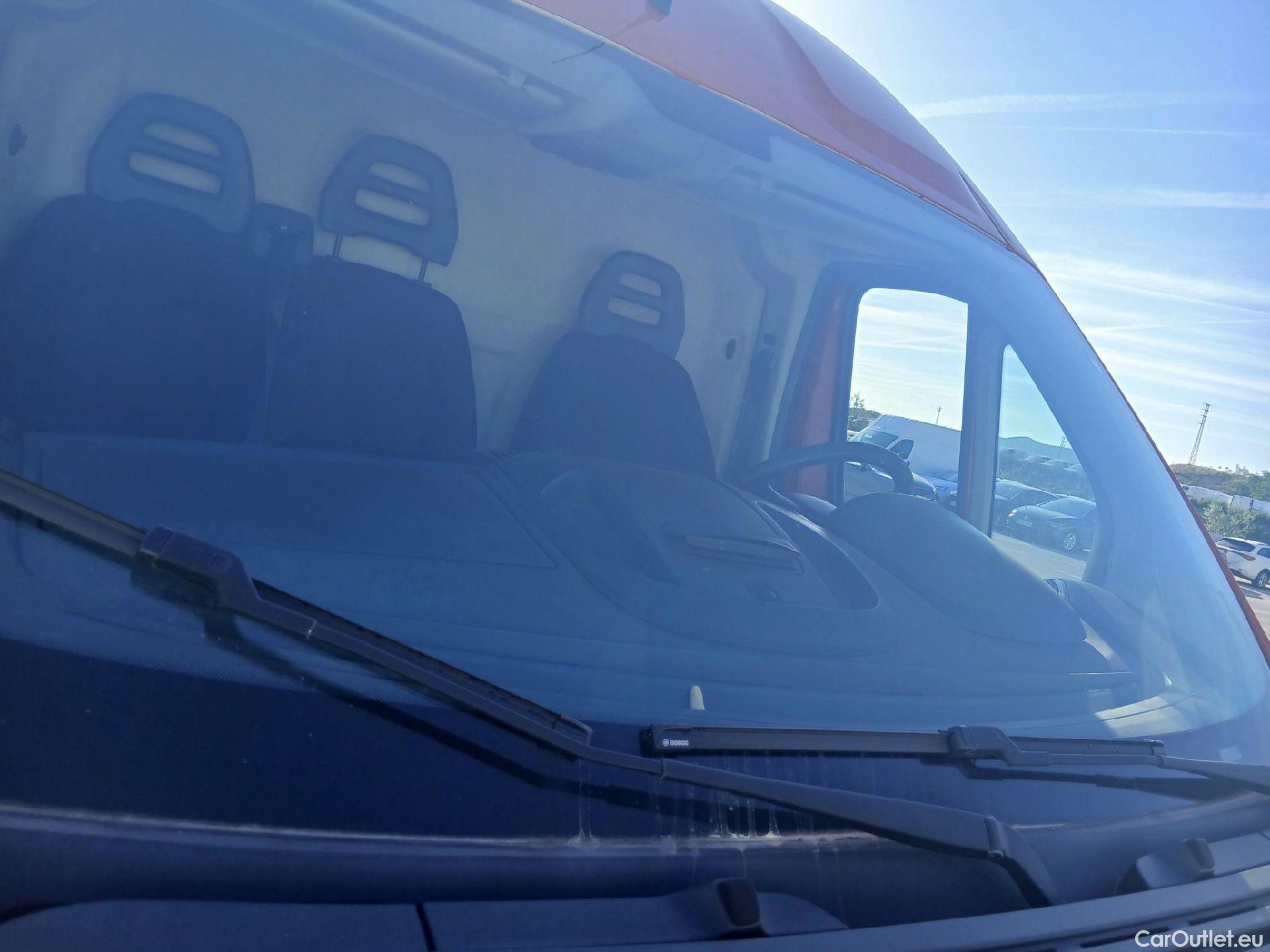  Peugeot  Boxer PEUGEOT  / 2014 / 4P / furgón 333 L2H2 BlueHDi 81KW (110CV) #28