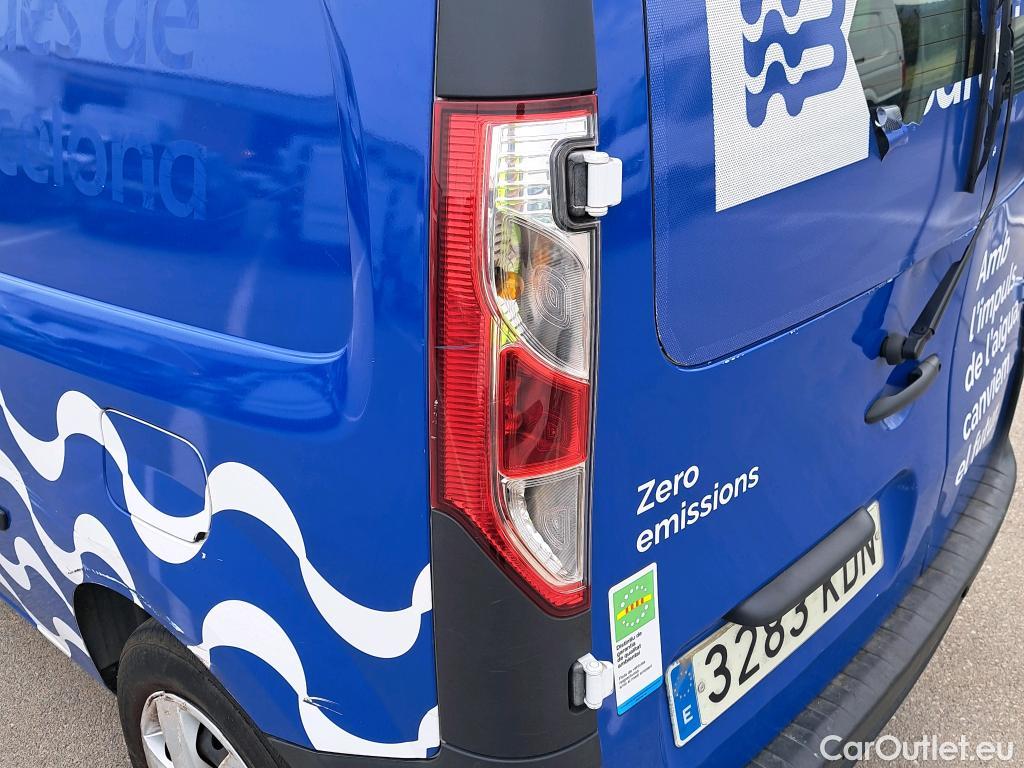  Renault  Kangoo RENAULT  FURGÓN VU 3p 2G furgón deriv  Z.E. Flexi  #46