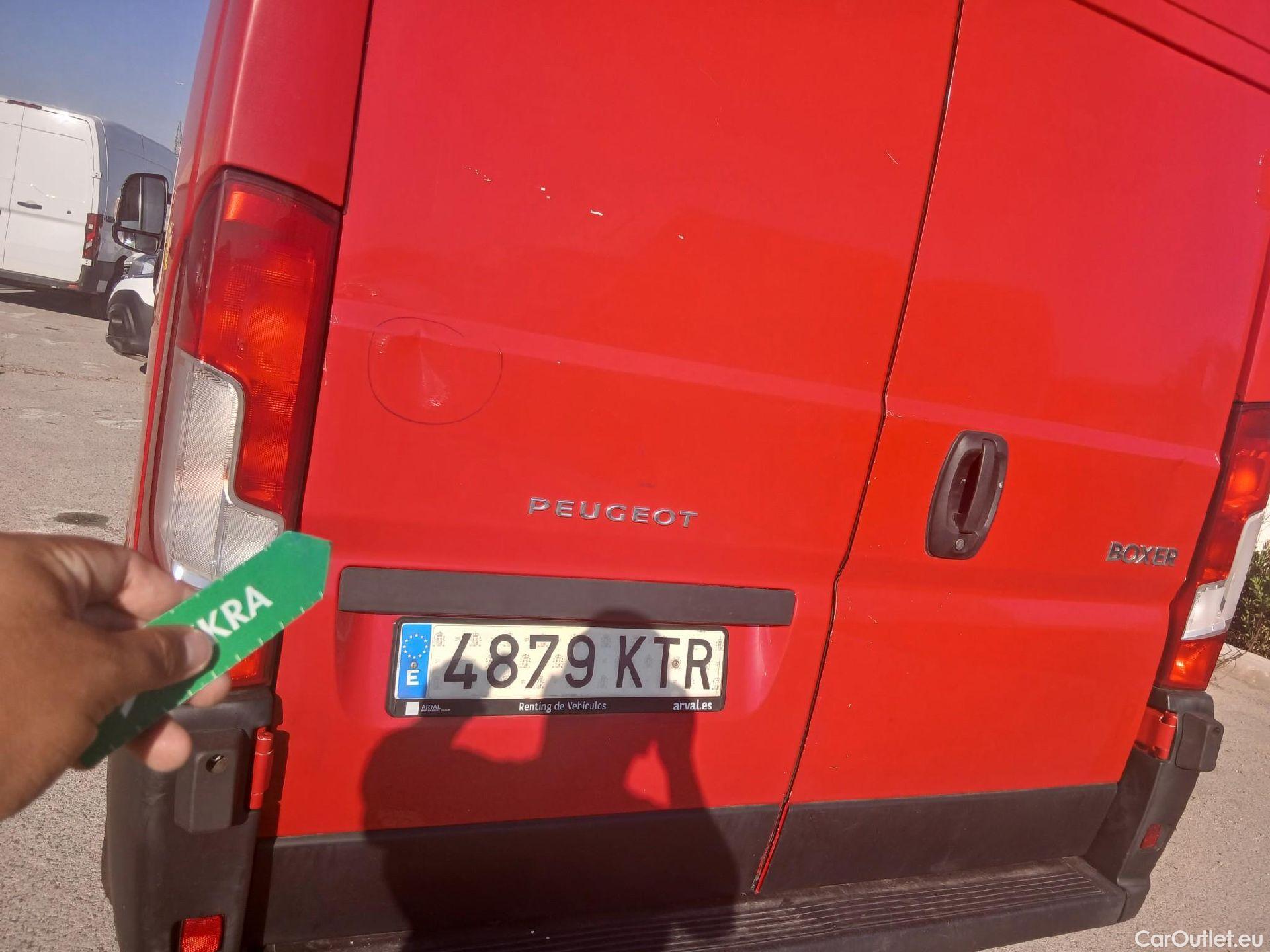  Peugeot  Boxer PEUGEOT  / 2014 / 4P / furgón 333 L2H2 BlueHDi 81KW (110CV) #48