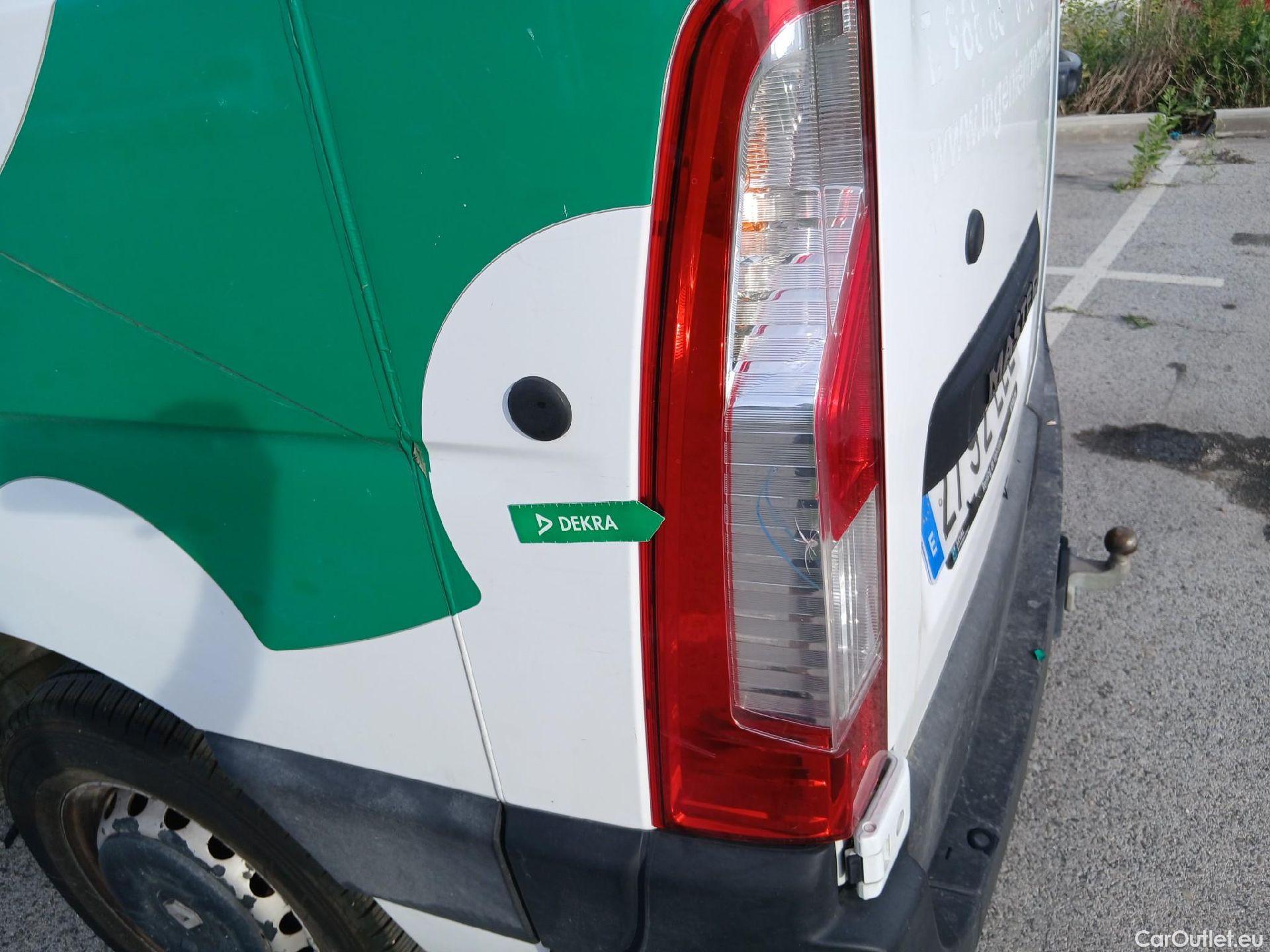  Renault  Master RENAULT  / 2019 / 4P / furgón Furgón T L2H2 3500 Bl dCi 100kW (135CV) #19