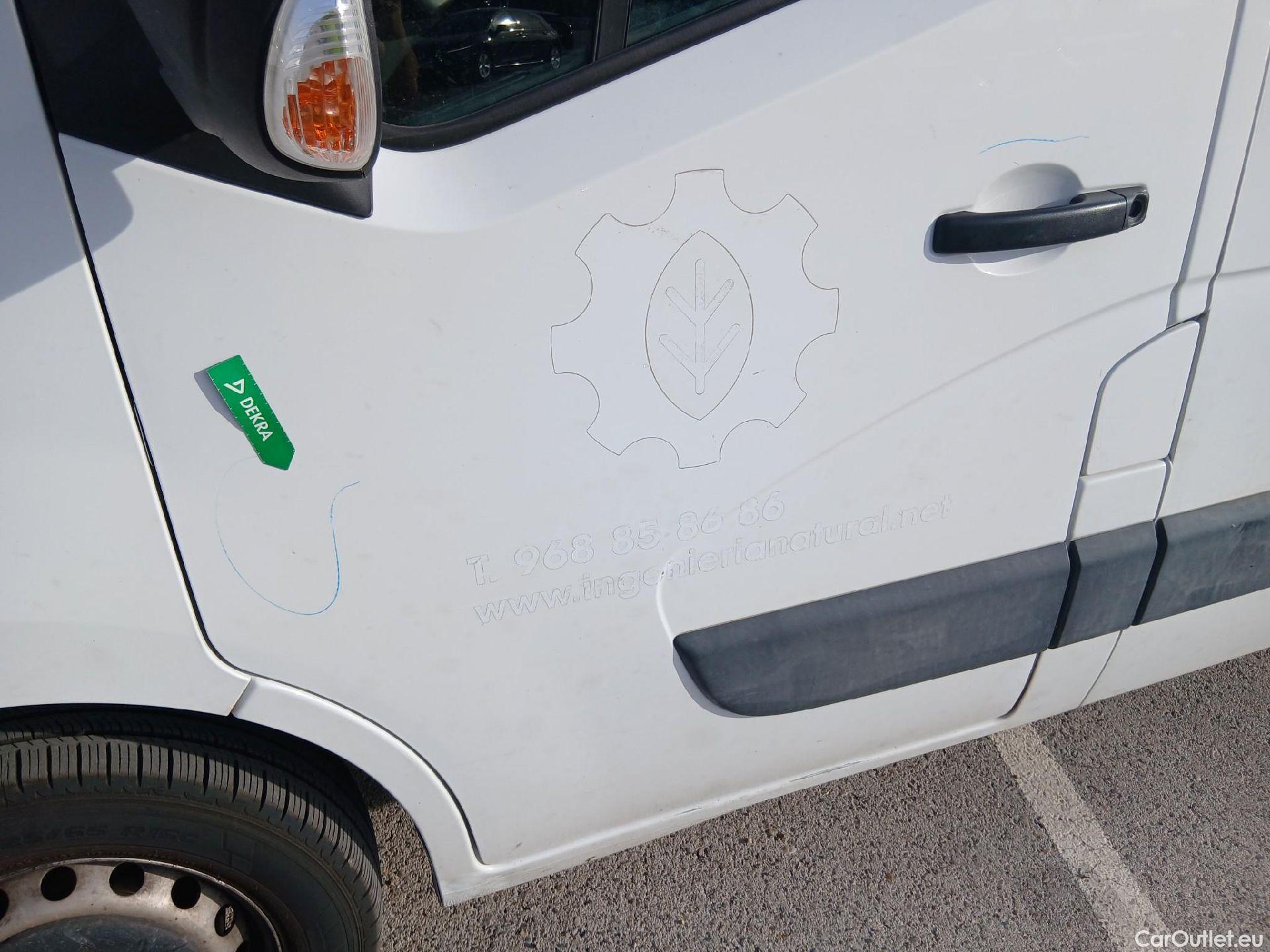  Renault  Master RENAULT  / 2019 / 4P / furgón Furgón T L2H2 3500 Bl dCi 100kW (135CV) #7