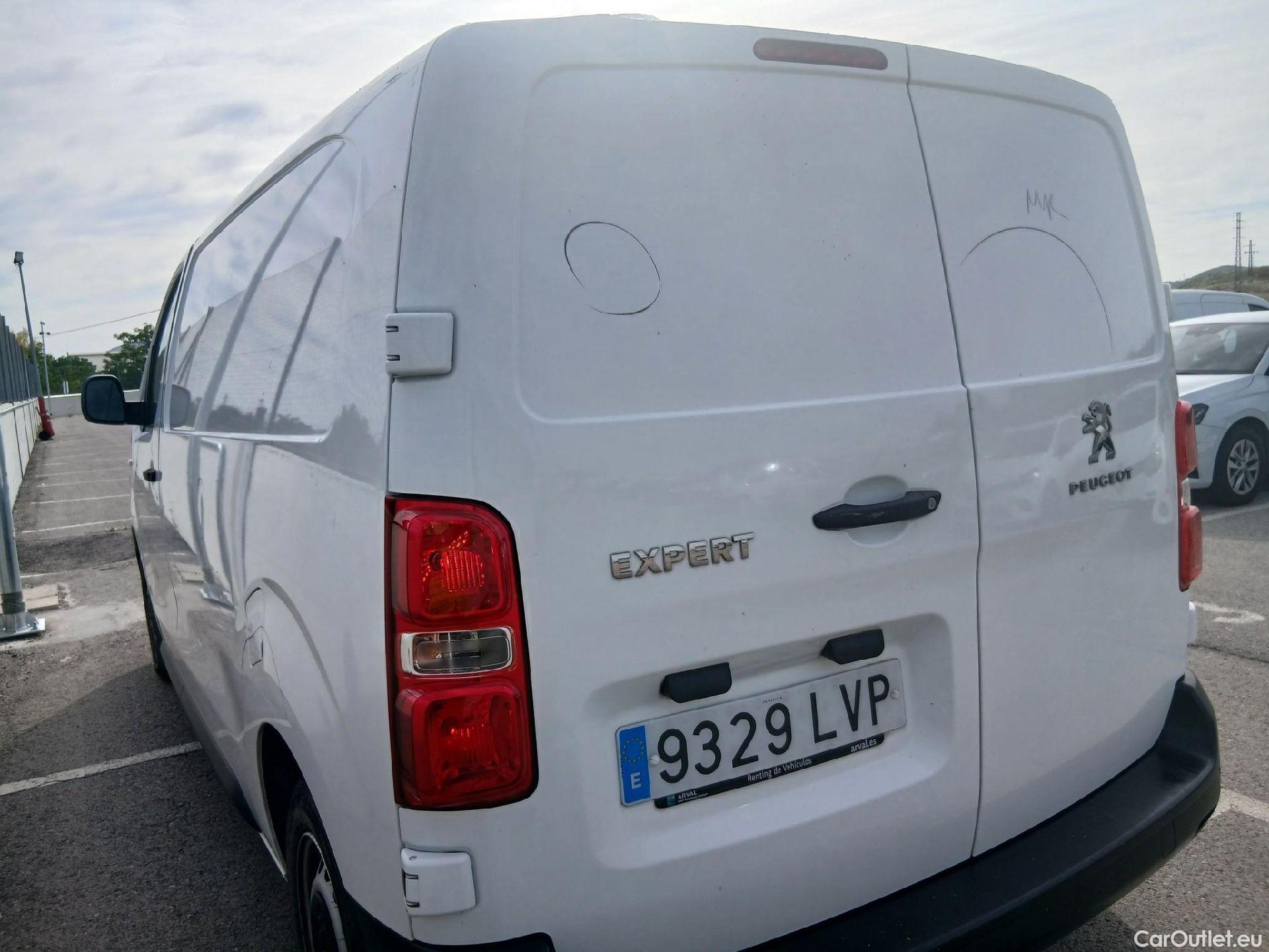  Peugeot  Expert PEUGEOT  / 2016 / 4P / furgón Furgón Premium 1.5 BlueHDi 100 Standard (AC) #12