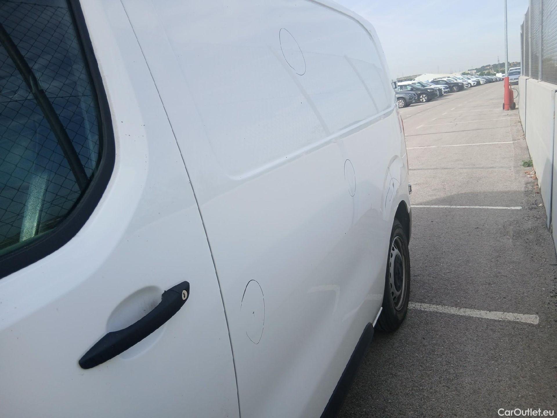  Peugeot  Expert PEUGEOT  / 2016 / 4P / furgón Furgón Premium 1.5 BlueHDi 100 Standard (AC) #7