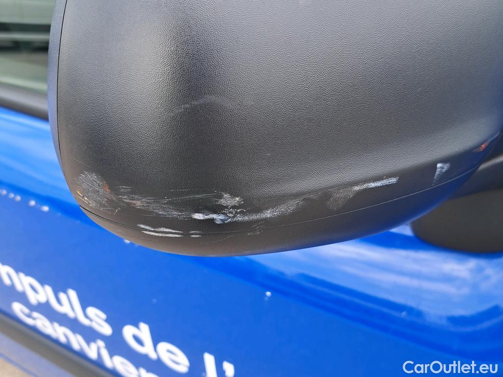  Renault  Kangoo RENAULT  FURGÓN VU 3p 2G furgón deriv  Z.E. Flexi  #49
