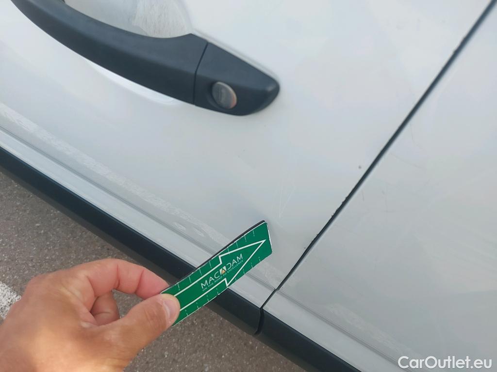  Peugeot  Partner PEUGEOT  / 2018 / 4P / furgón derivado de turismo Premium Standard 600kg BlueHDi 73kW (AC) #23