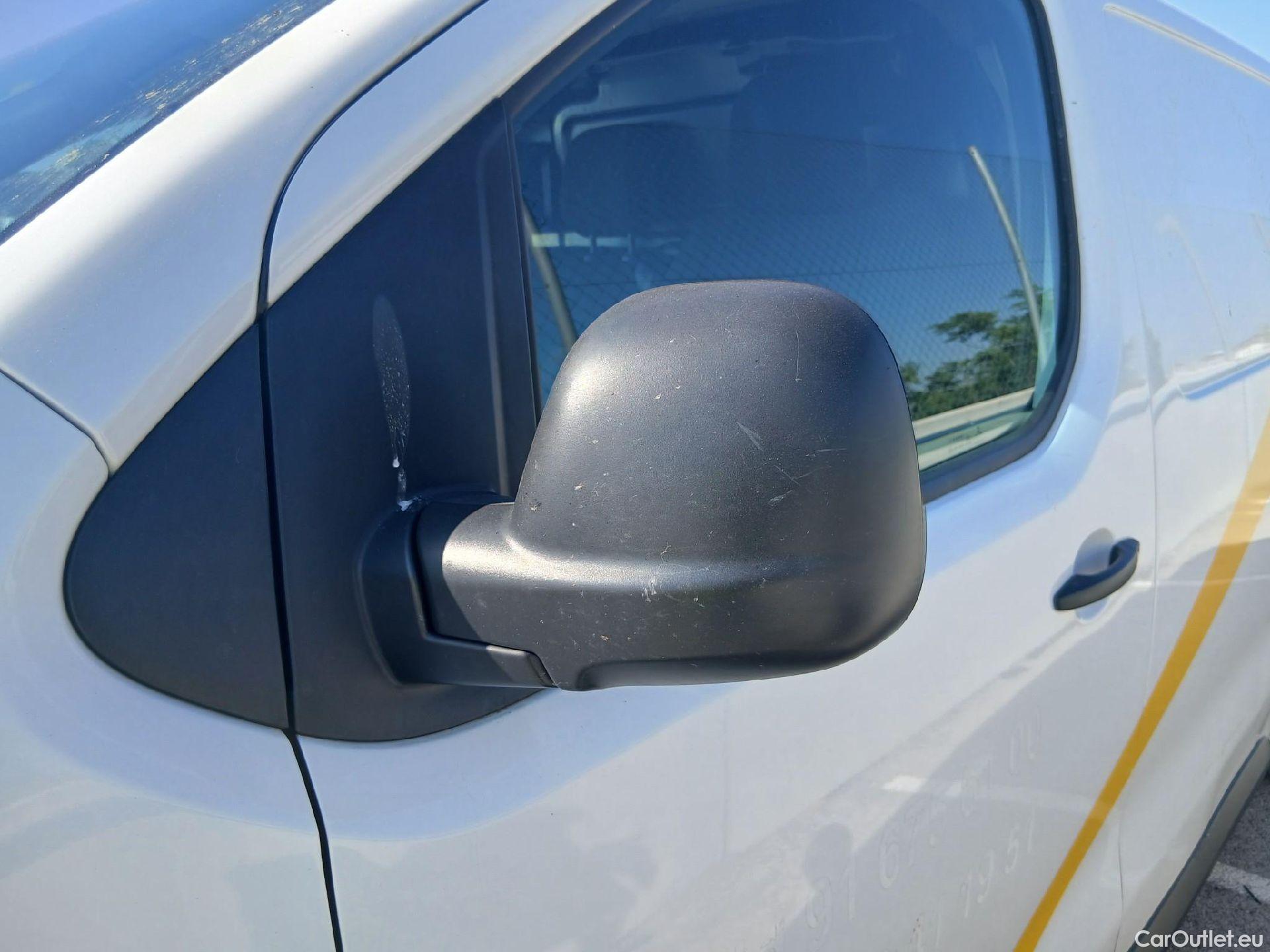  Toyota  Proace TOYOTA  / 2020 / 4P / furgón 1.5D 120CV GX 1PL 2PT L1 #39