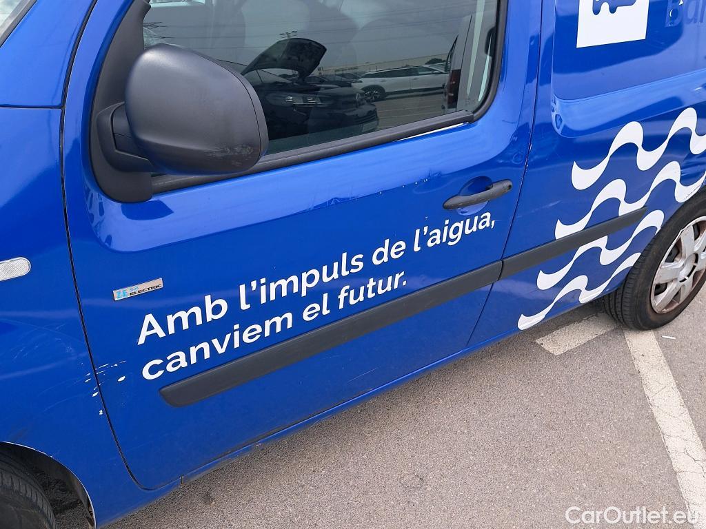  Renault  Kangoo RENAULT  FURGÓN VU 3p 2G furgón deriv  Z.E. Flexi  #14