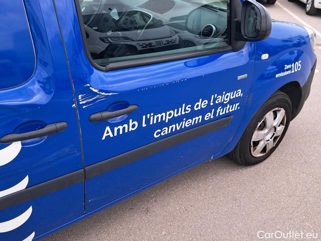  Renault  Kangoo RENAULT  FURGÓN VU 3p 2G furgón deriv  Z.E. Flexi  #9