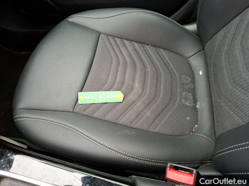  Mercedes  A-Klasse MERCEDES-BENZ Classe A Compact / 2022 / 5P / Berline A 200 Business Line 7G-DCT #21