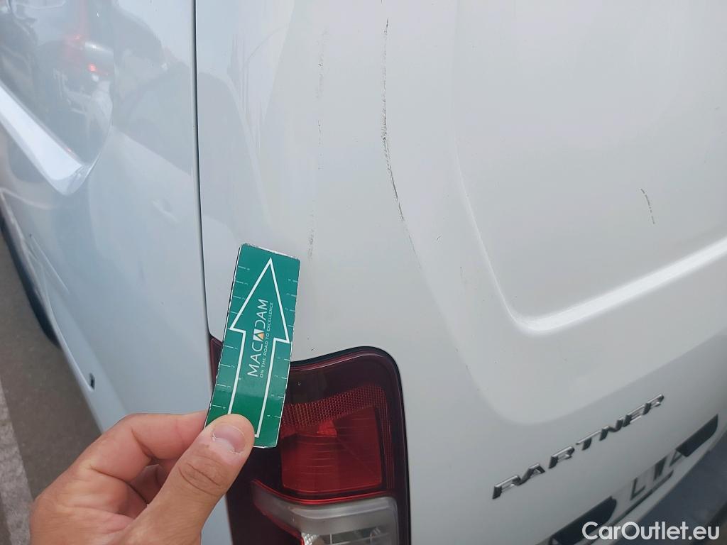  Peugeot  Partner PEUGEOT  / 2018 / 4P / furgón derivado de turismo Premium Standard 600kg BlueHDi 73kW (AC) #28