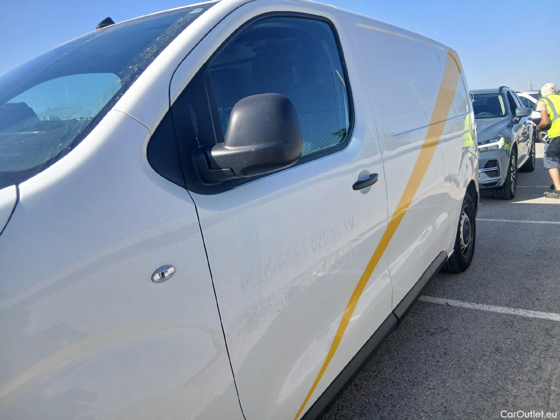  Toyota  Proace TOYOTA  / 2020 / 4P / furgón 1.5D 120CV GX 1PL 2PT L1 #2