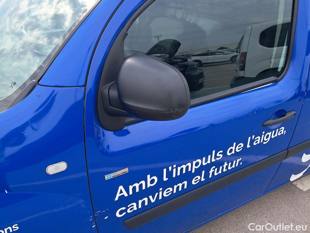  Renault  Kangoo RENAULT  FURGÓN VU 3p 2G furgón deriv  Z.E. Flexi  #50