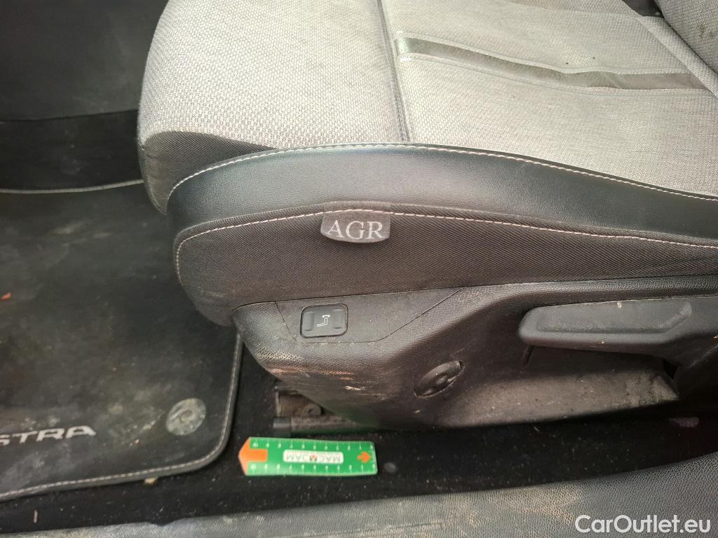  Opel  Astra  Berline 5-pt. Elegance Business 1.5 130CV BVA8 6E #53