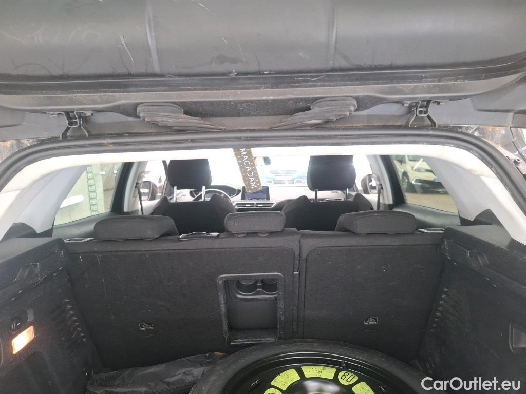  Peugeot  3008  Active 1.5 HDi 130CV BVM6 E6dT #1