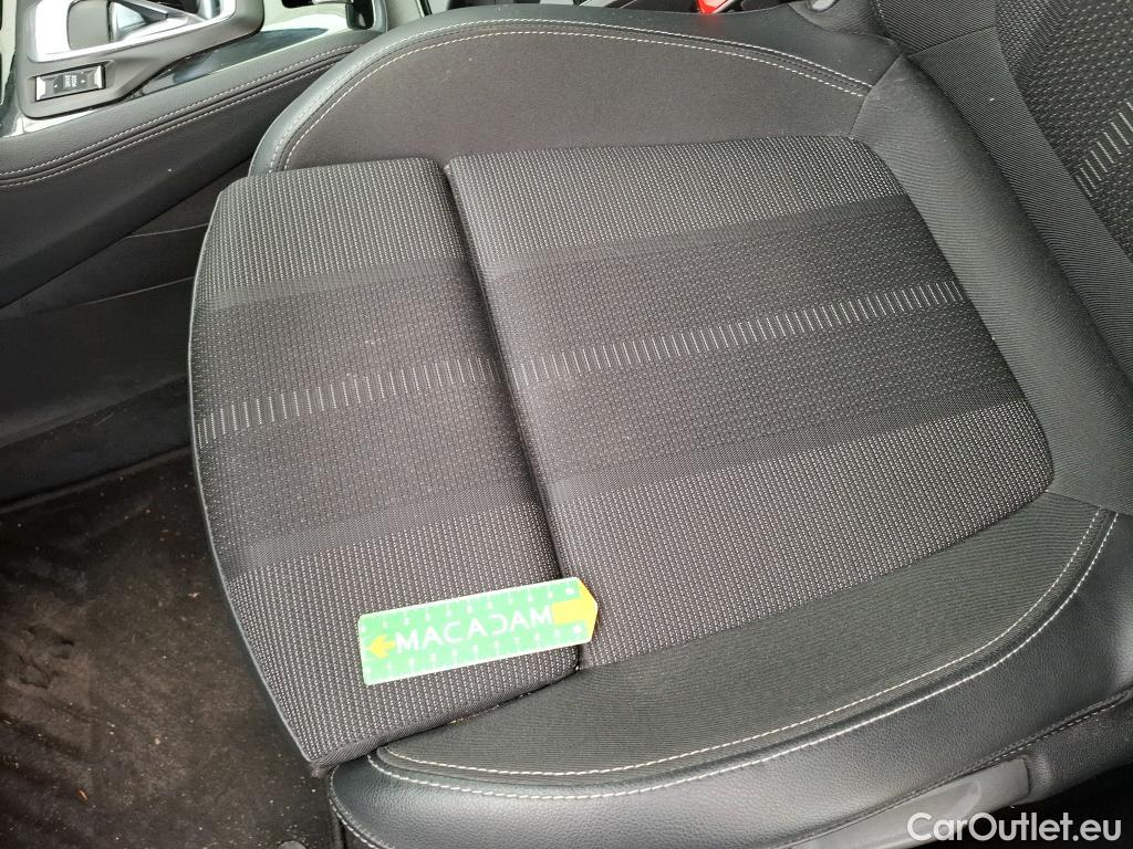  Opel   Grandland X Grandland X Elegance Business 1.5 130CV BVA8 6E #32