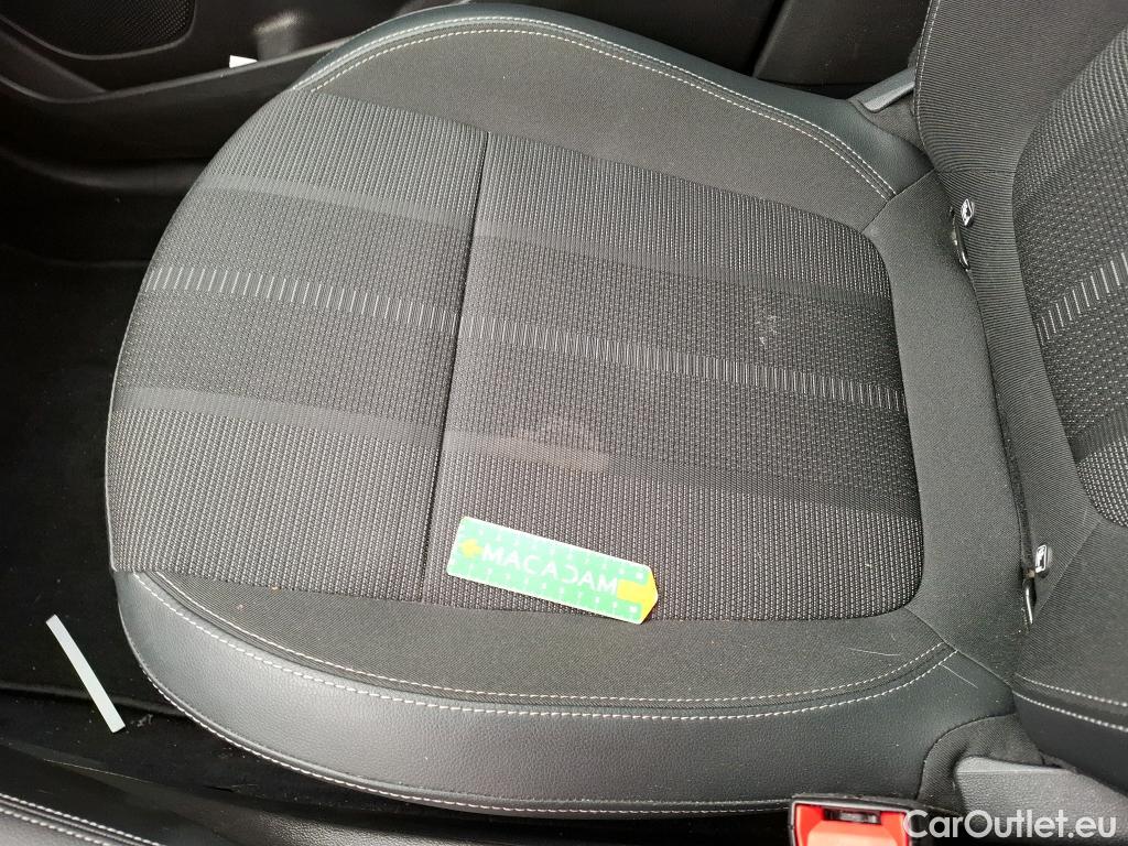  Opel   Grandland X Grandland X Elegance Business 1.5 130CV BVA8 6E #31