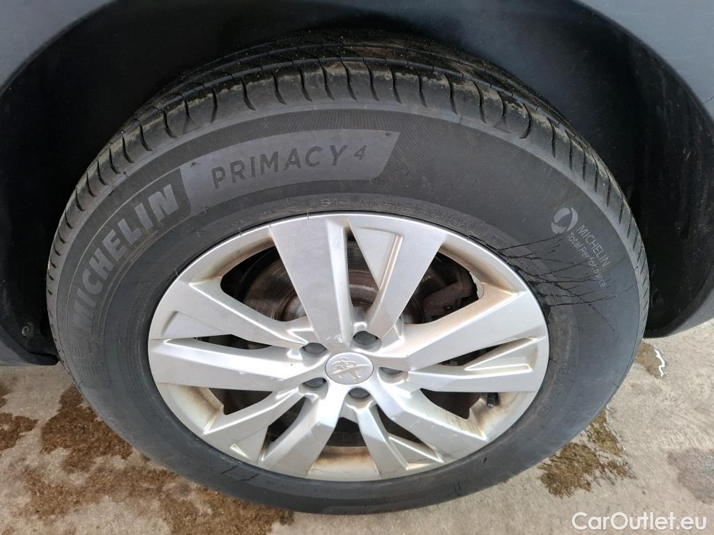  Peugeot  3008  Active Business 1.5 HDi 130CV BVA8 E6d #28
