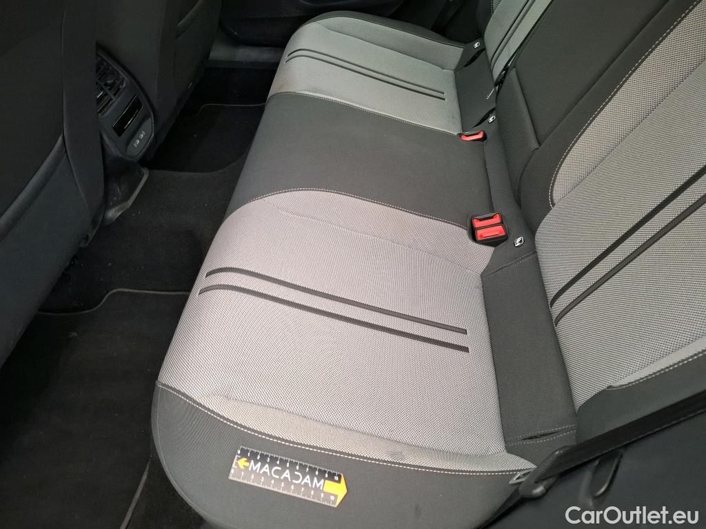  Seat  Leon SEAT  Sportstourer / 2020 / 5P / Break 2.0 TDI 115 S&S Style Business #24