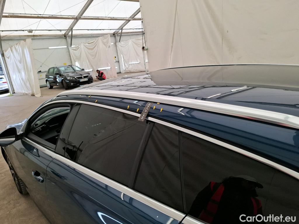  Peugeot  508 PEUGEOT  SW / 2018 / 5P / Break HYBRID 225 E-EAT8 Allure Pack #41