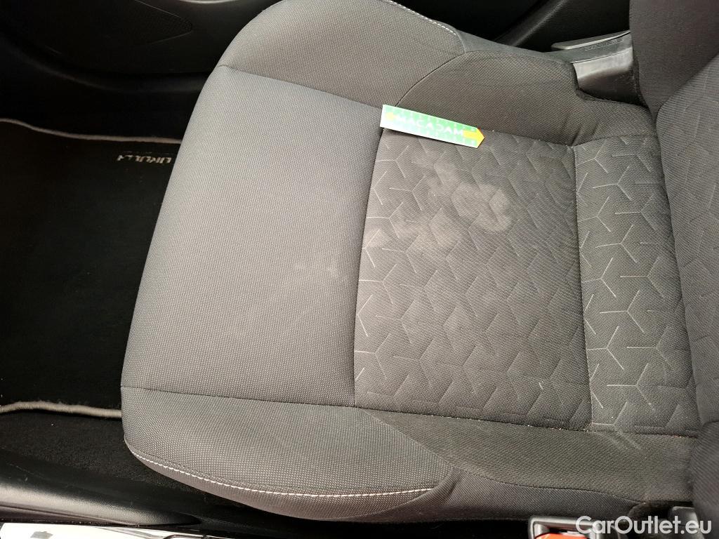  Toyota  Corolla TOYOTA  / 2018 / 5P / Berline Hybride 122h Dynamic Business #36