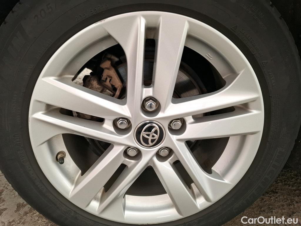  Toyota  Corolla TOYOTA  / 2018 / 5P / Berline Hybride 122h Dynamic Business #26