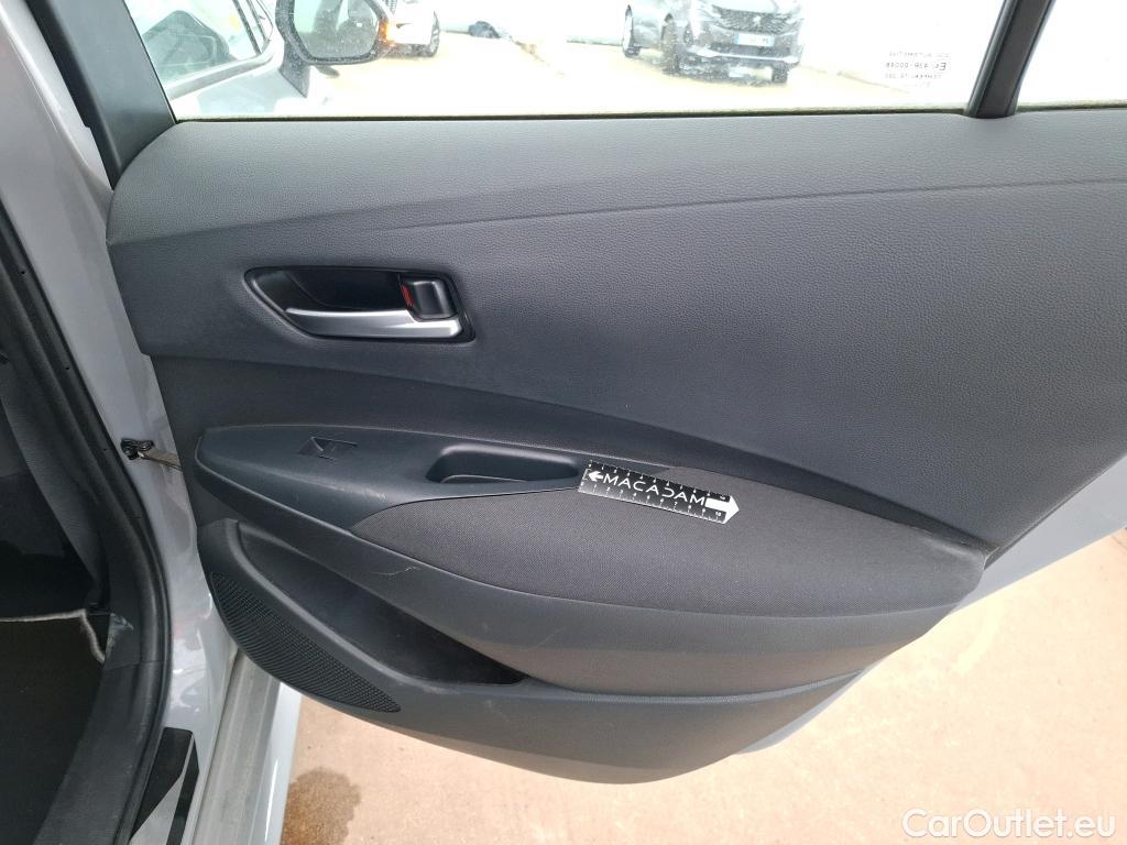  Toyota  Corolla TOYOTA  Touring Sports / 2018 / 5P / Break Hybride 122h Dynamic Business Stage Acad #16