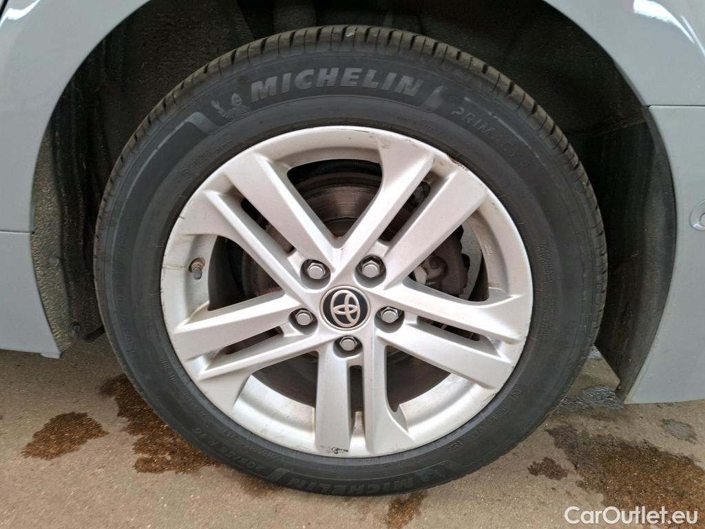  Toyota  Corolla TOYOTA  Touring Sports / 2018 / 5P / Break Hybride 122h Dynamic Business Stage Acad #21
