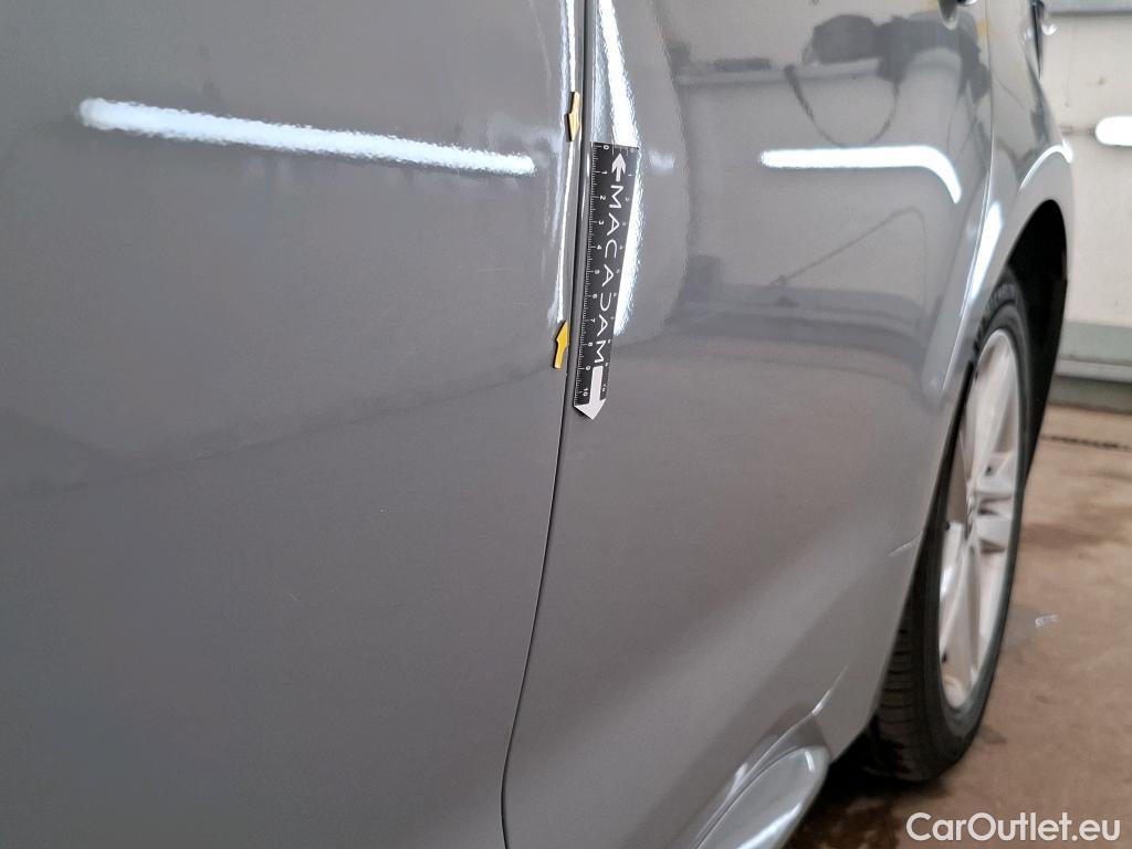 Toyota  Corolla TOYOTA  Touring Sports / 2018 / 5P / Break Hybride 122h Dynamic Business Stage Acad #2