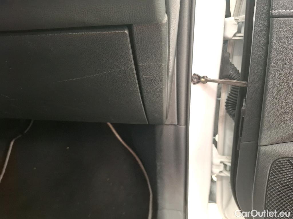  Toyota  Corolla TOYOTA  Touring Sports / 2018 / 5P / Break Hybride 122h Dynamic Business Beyond Zer #23