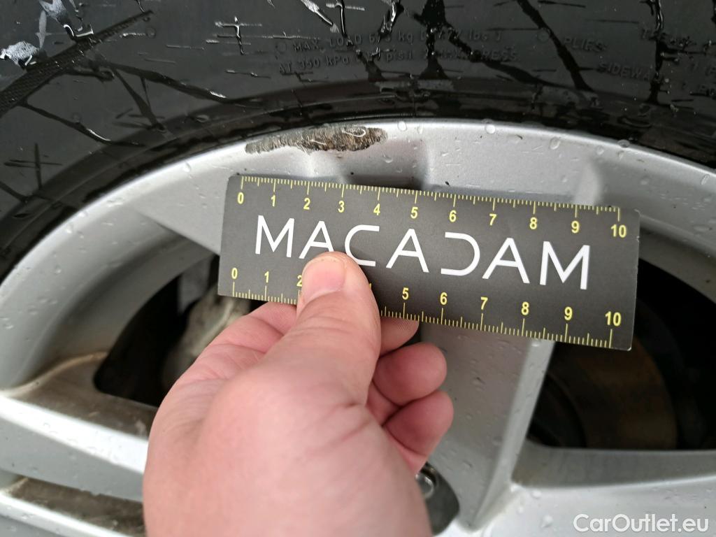  Toyota  Corolla TOYOTA  Touring Sports / 2018 / 5P / Break Hybride 122h Dynamic Business Beyond Zer #35