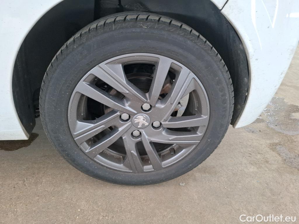  Peugeot  208  Active Business R 1.5 HDi 100CV BVM6 E6d #51
