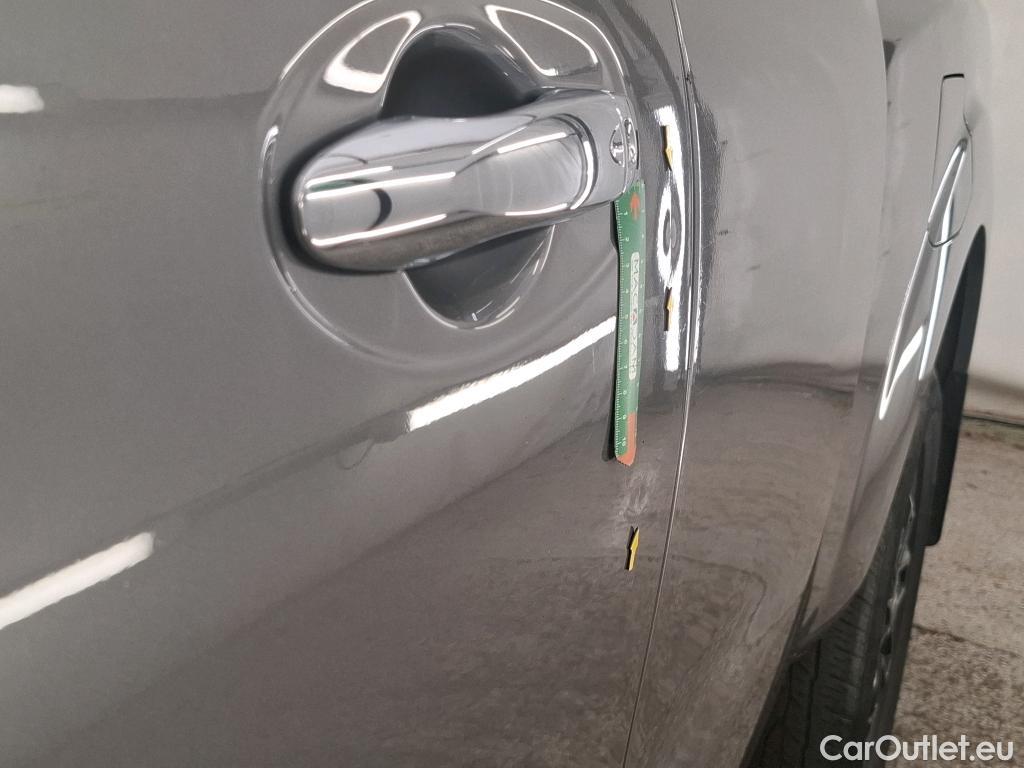  Nissan  Navara NISSAN  / 2015 / 4P / Pick-up King-Cab 2.3 dCi 160 N-CONNECTA #8