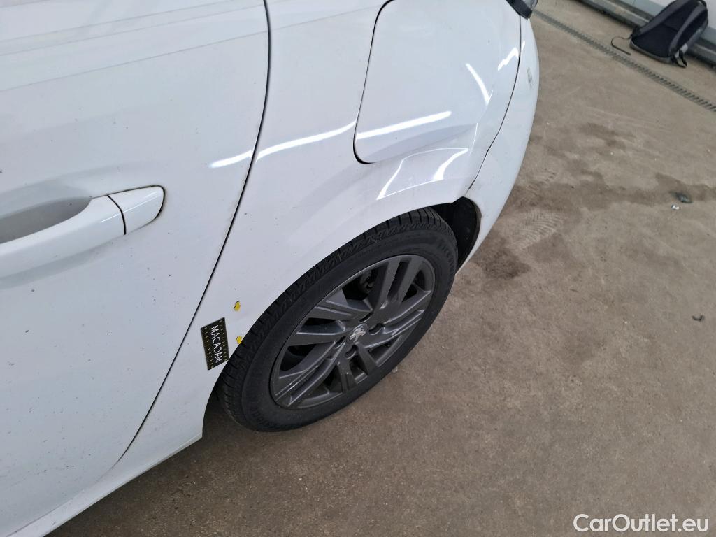  Peugeot  208  Active Business R 1.5 HDi 100CV BVM6 E6d #1
