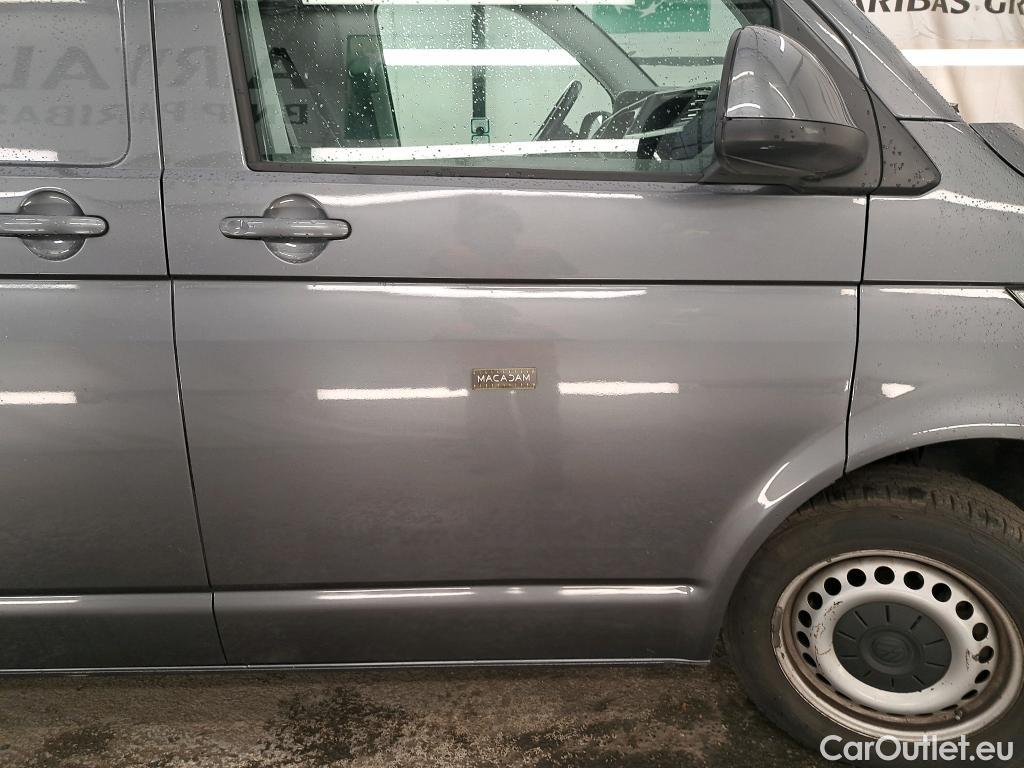  Volkswagen  Transporter VOLKSWAGEN  / 2019 / 4P / Fourgon tôlé 2.0 TDi 150 DSG7 L1H1 Business Line Plus #9