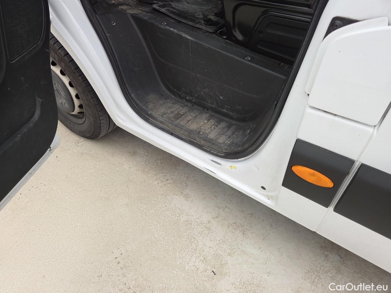  Renault  Master 2.3 Blue dCi 135CP Tractiune L3H2 #1