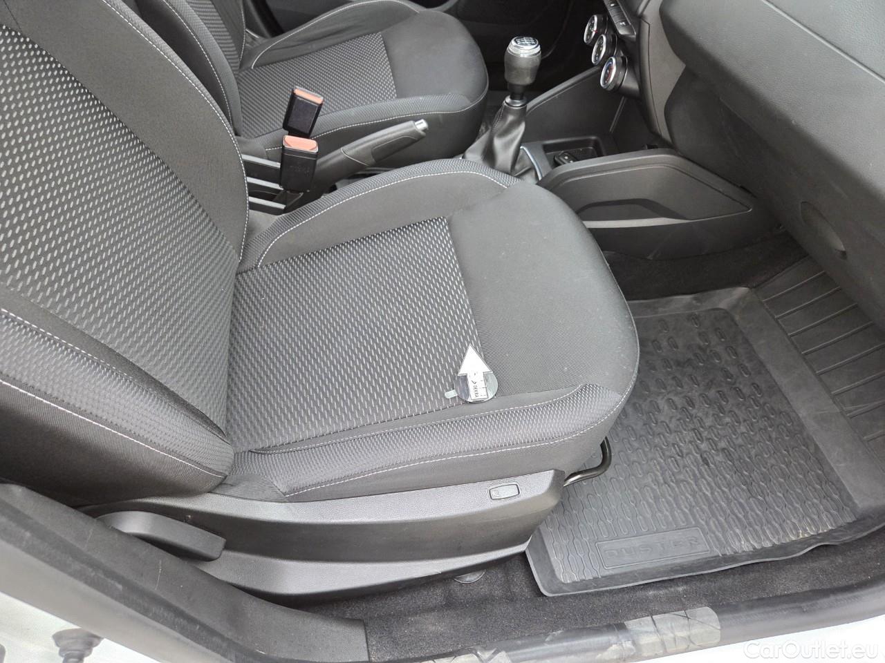  Dacia  Duster 1.5 Blue dCi 115CP Comfort 4WD #40