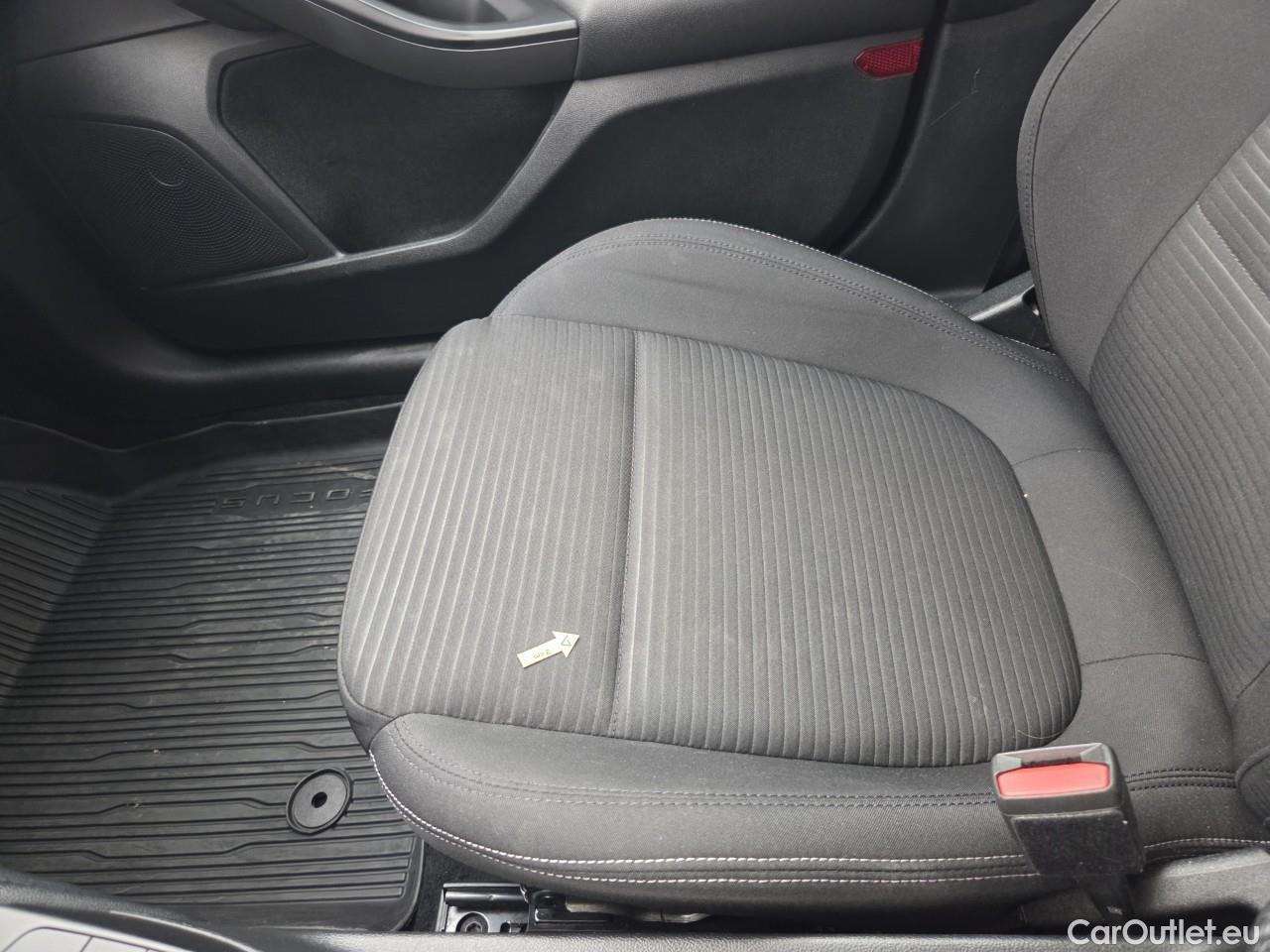  Ford  Focus 1.5 EcoBlue 120CP Titanium #31