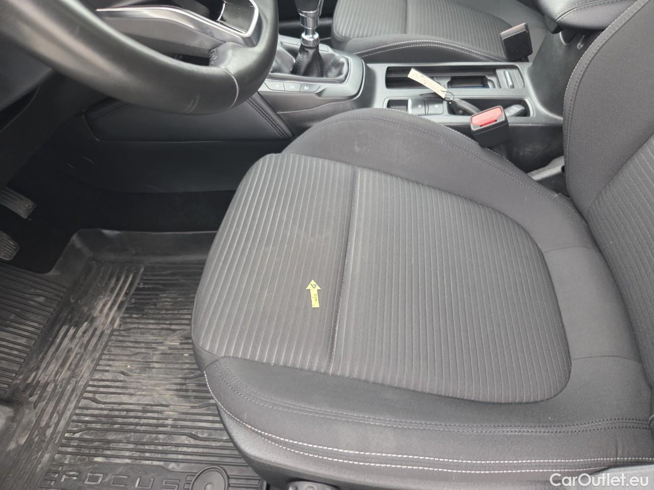  Ford  Focus 1.5 EcoBlue 120CP Titanium #29