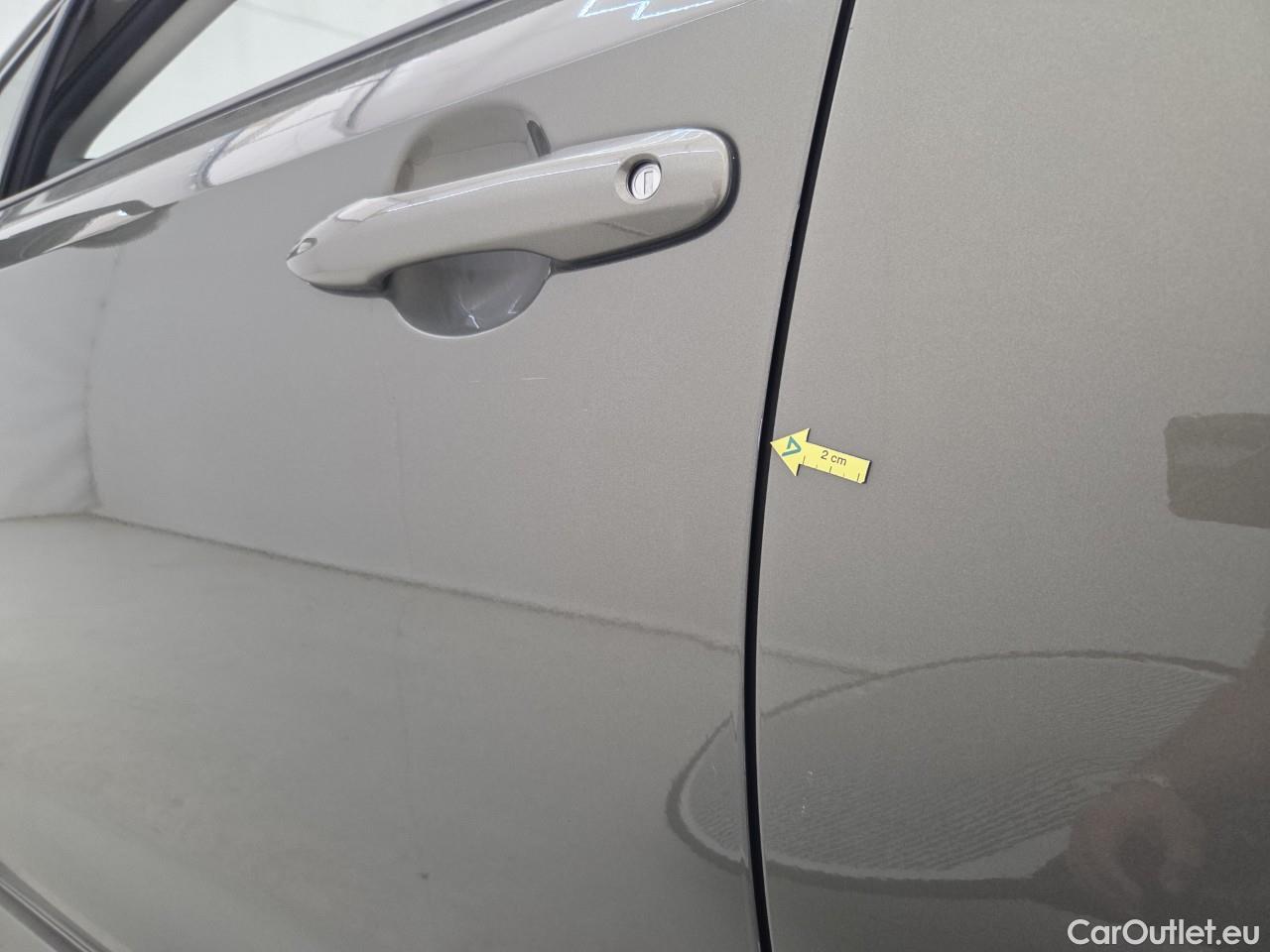  Toyota  Corolla 1.8 Hybrid Dynamic HSD E-CVT #2