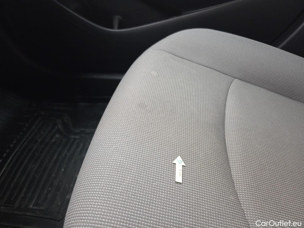  Toyota  Corolla 1.8 Hybrid Dynamic HSD E-CVT #44