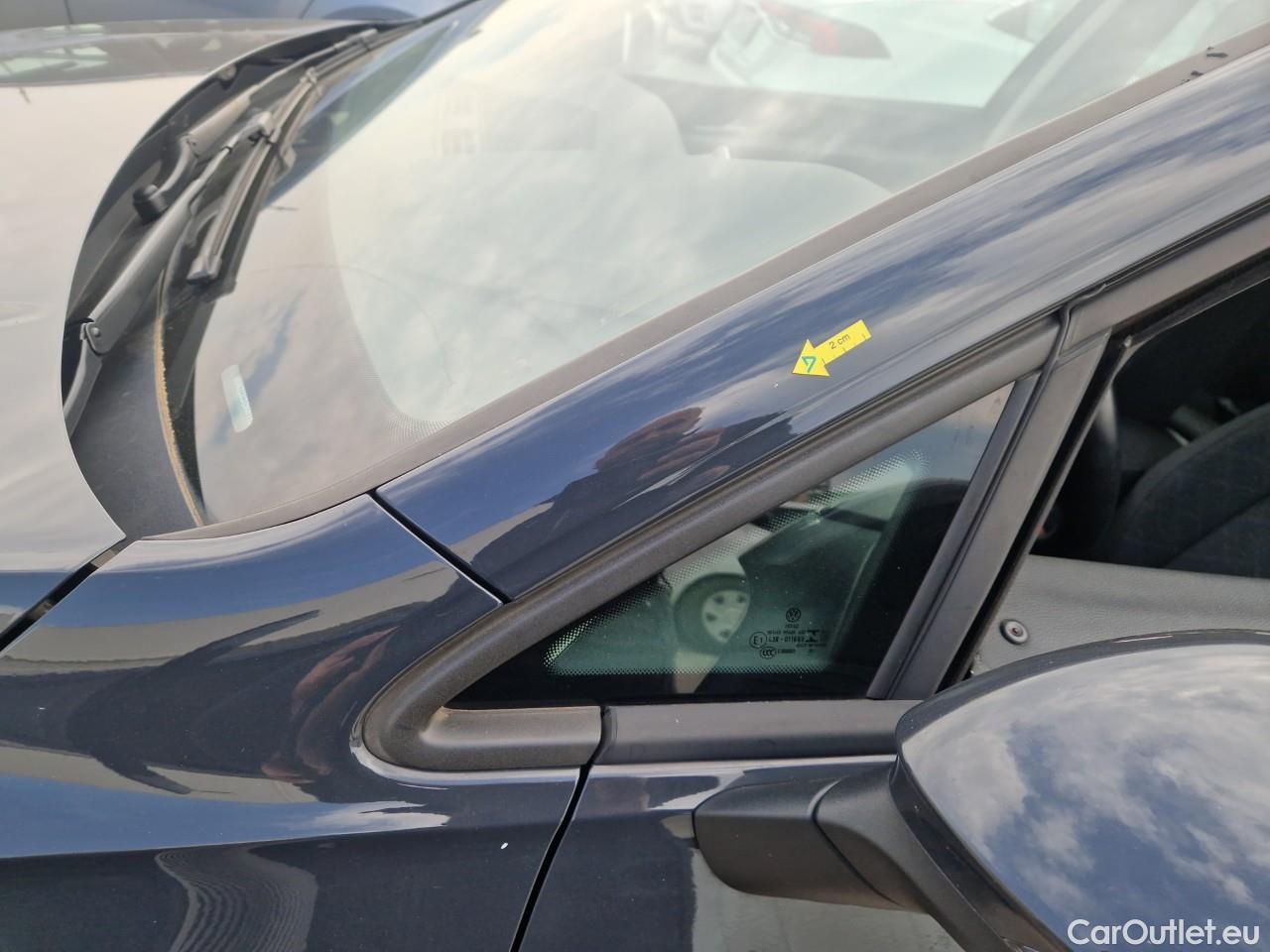  Volkswagen  Golf  Life 1.0 TSI #5